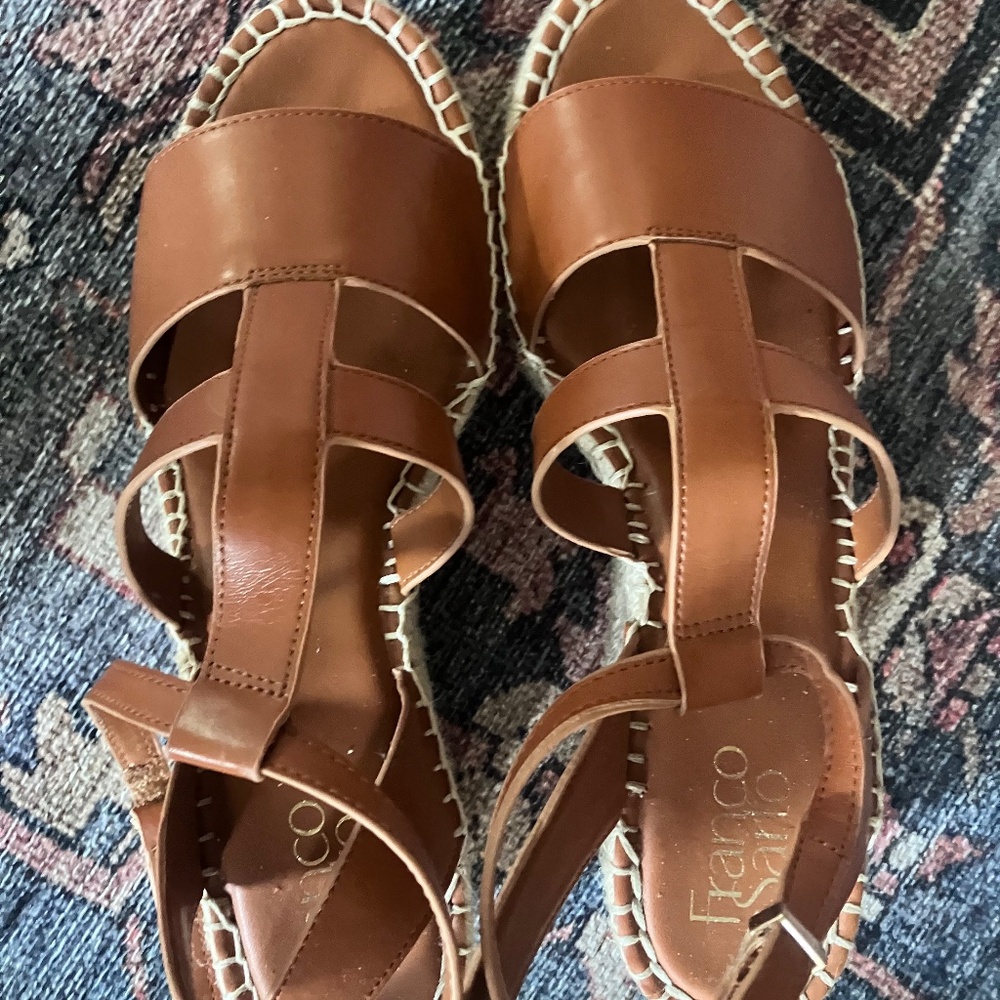 Franco Sarto size 9 wedge